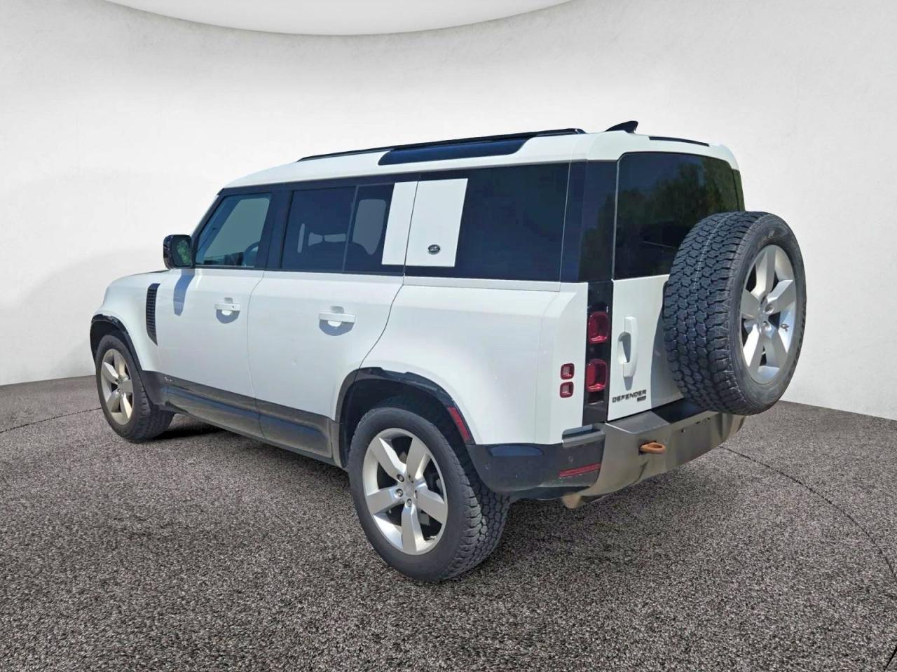 Land Rover Defender 110 X-dynamic Hse