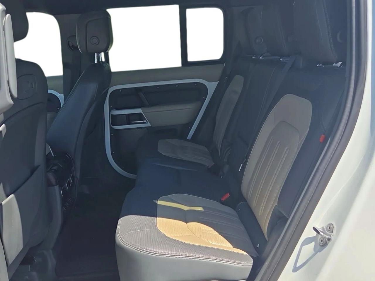 Land Rover Defender 110 X-dynamic Hse