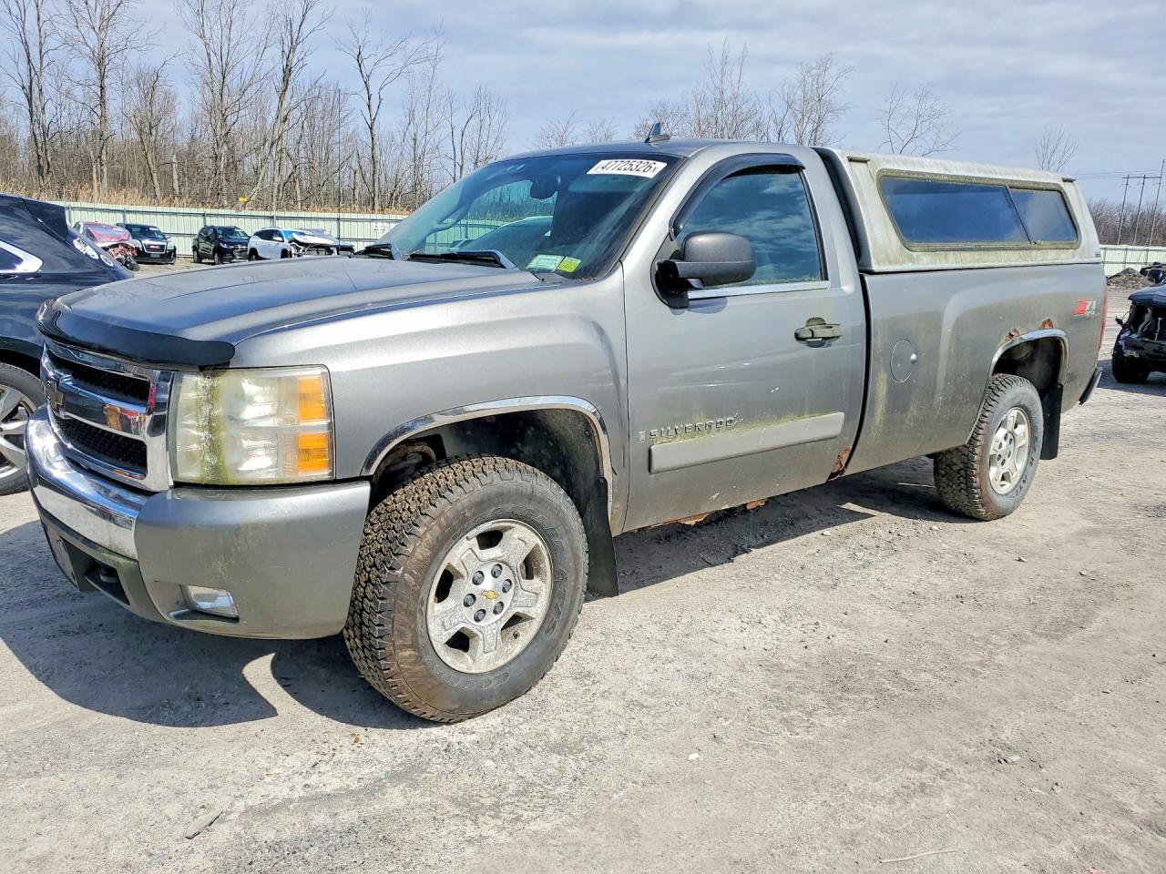 Salvage Chevrolet Silverado Image