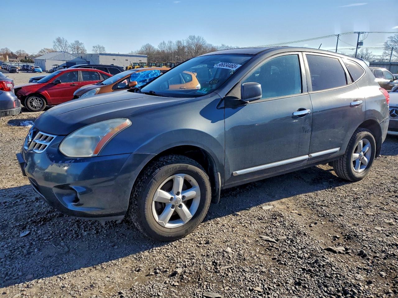 Salvage Nissan Rogue Image
