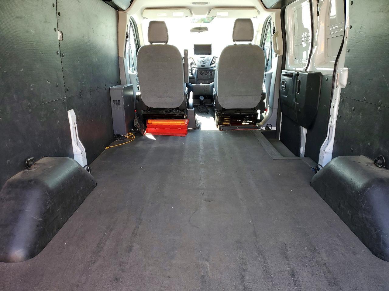 Ford Transit T-150
