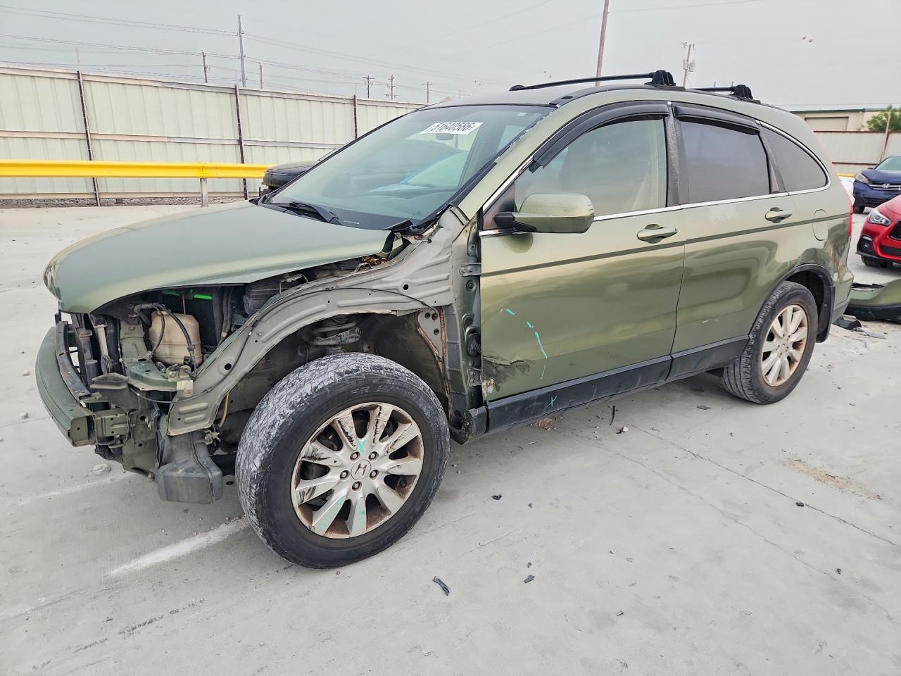 Salvage Honda Crv Image