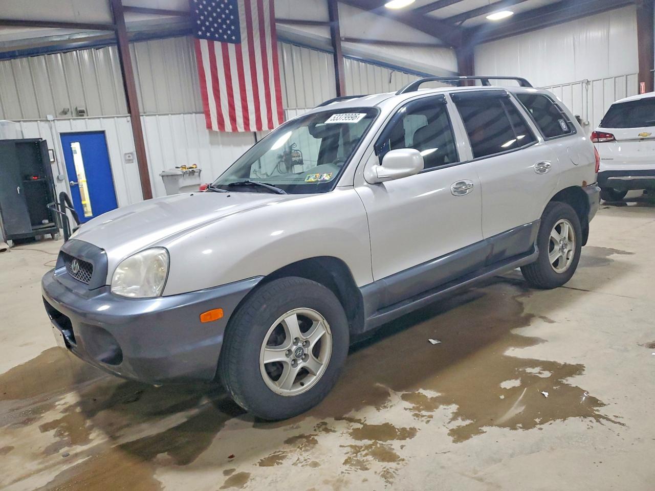 Salvage Hyundai SANTA FE Image