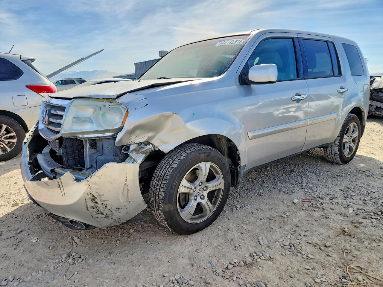 Salvage Honda Pilot Image