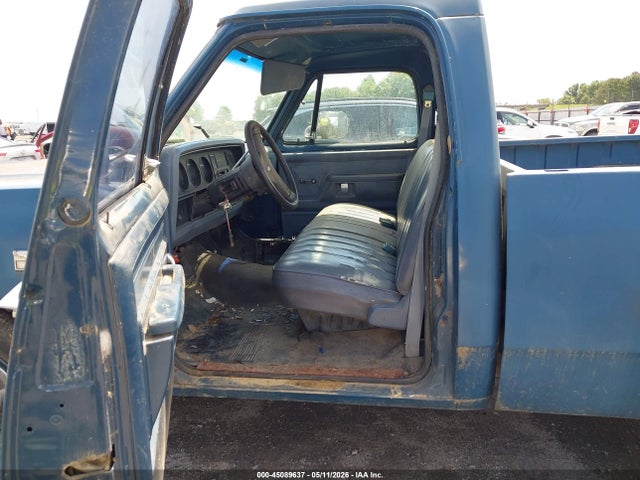 Dodge D-series D150