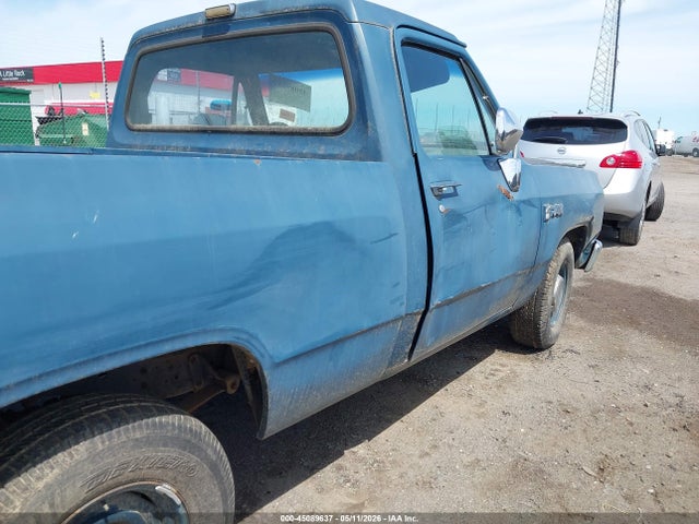 Dodge D-series D150