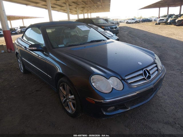 Salvage Mercedes-Benz Clk-class Image