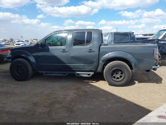 Nissan Frontier Sv