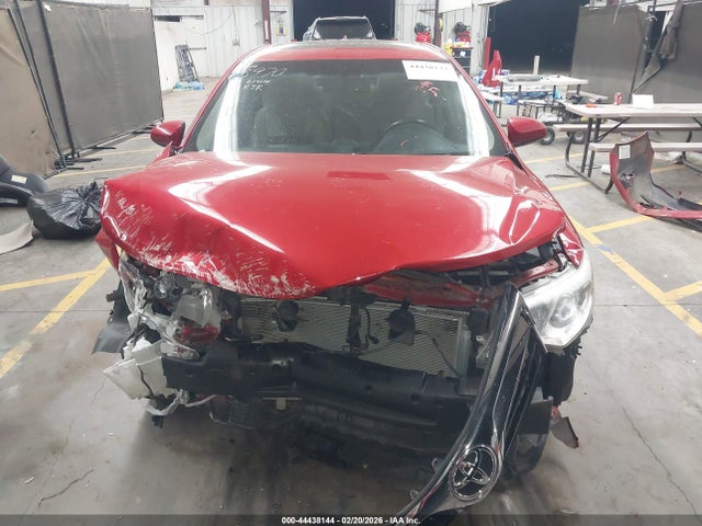 Toyota Camry Xle V6