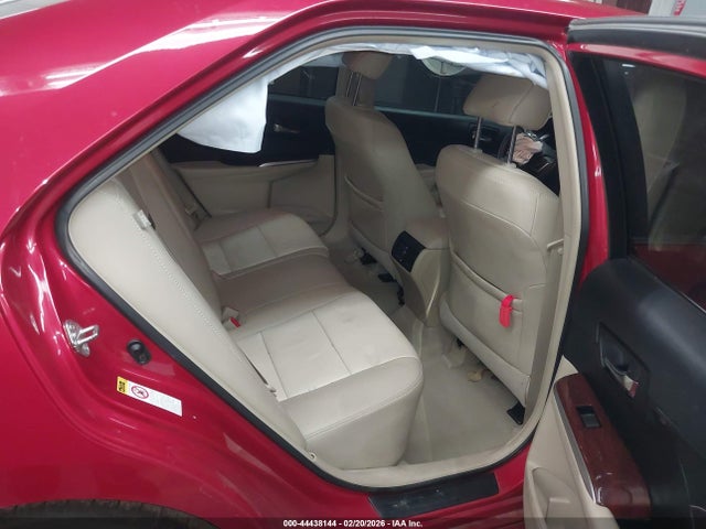 Toyota Camry Xle V6