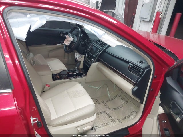 Toyota Camry Xle V6