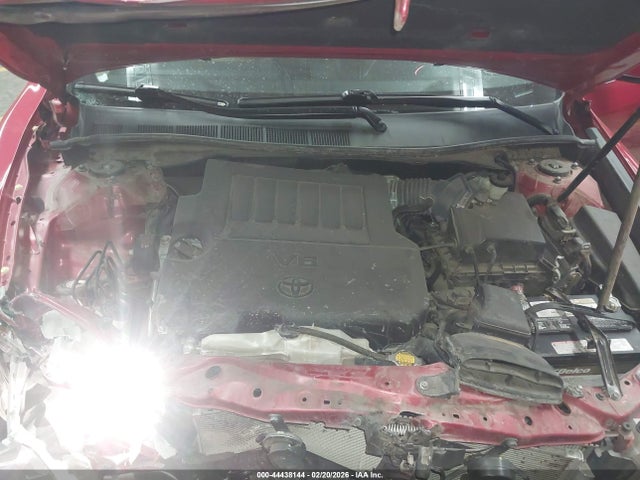 Toyota Camry Xle V6