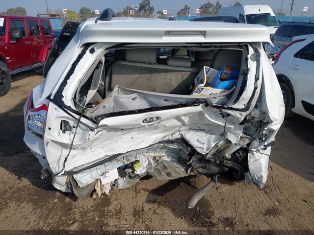 Toyota Sienna Xle V6 8 Passenger