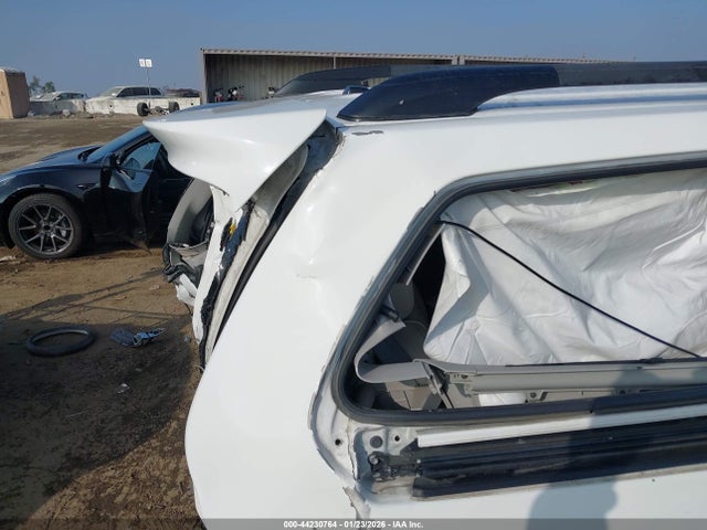 Toyota Sienna Xle V6 8 Passenger