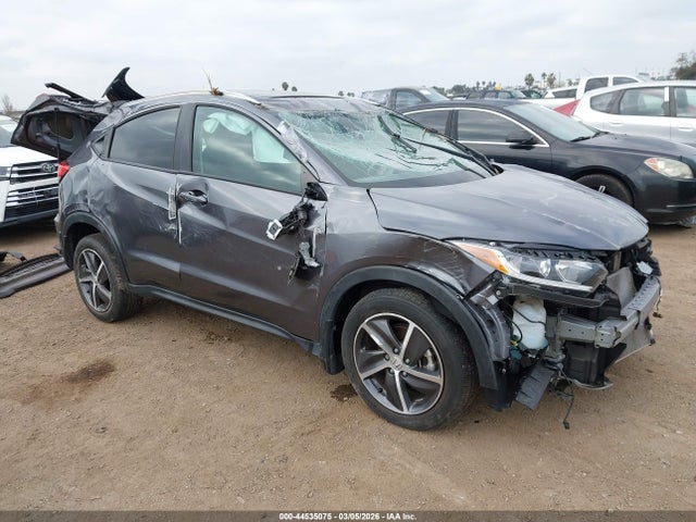 Salvage Honda HR-V Image