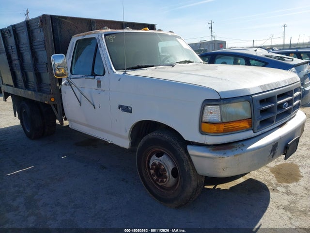 Salvage Ford F-350 Image