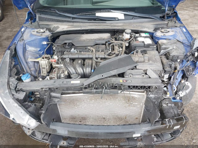 Hyundai ELANTRA Sel