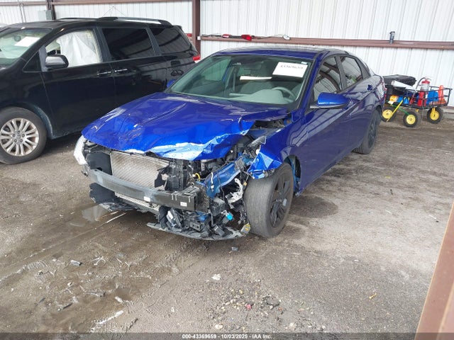 Hyundai ELANTRA Sel