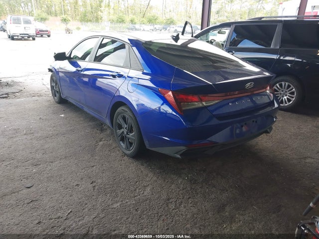 Hyundai ELANTRA Sel