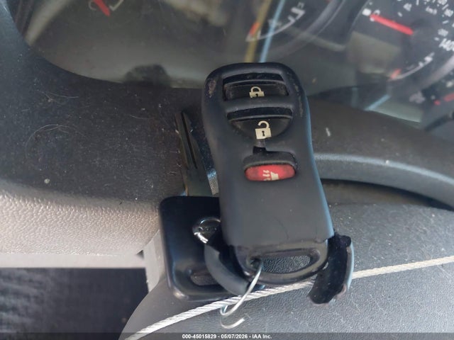 Nissan Frontier Sv