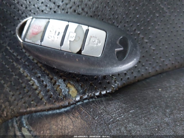 INFINITI G37 Journey