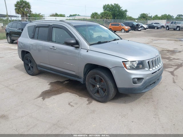Salvage Jeep Compass Image