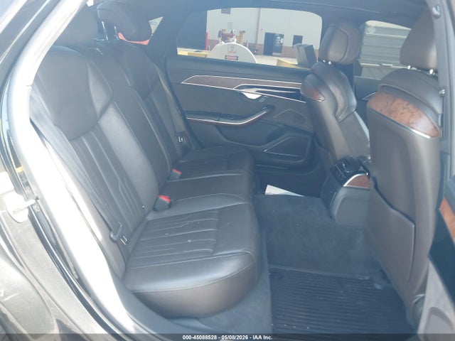 Audi A8 55