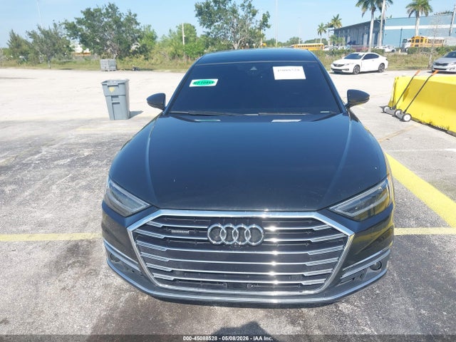 Audi A8 55