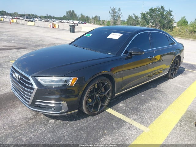 Audi A8 55
