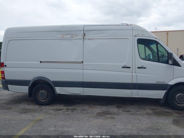Dodge Sprinter Van 2500 High Roof