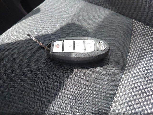 Nissan Pathfinder Sv