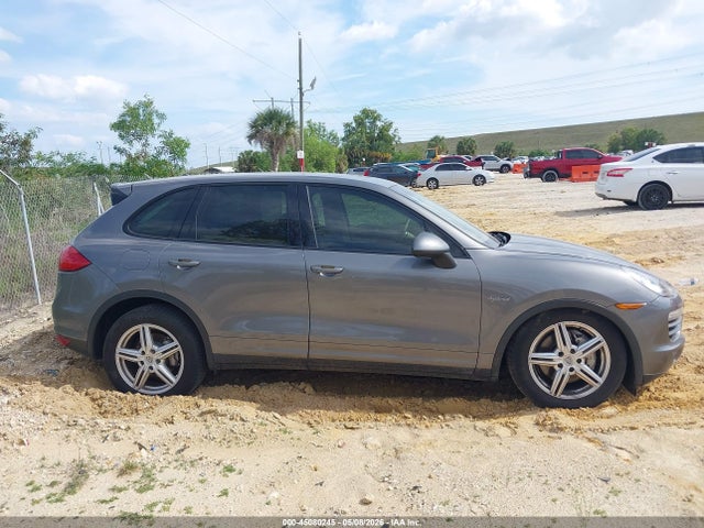Porsche Cayenne Hybrid S