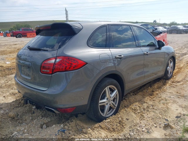 Porsche Cayenne Hybrid S
