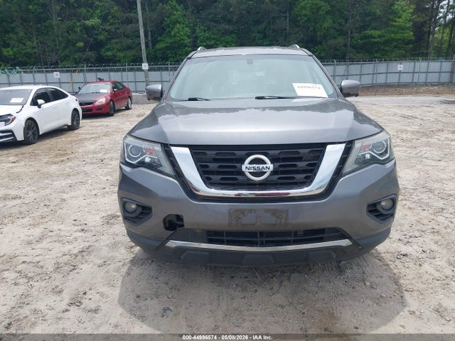 Nissan Pathfinder Sl