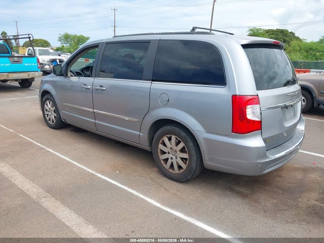 Chrysler Town & Country Touring