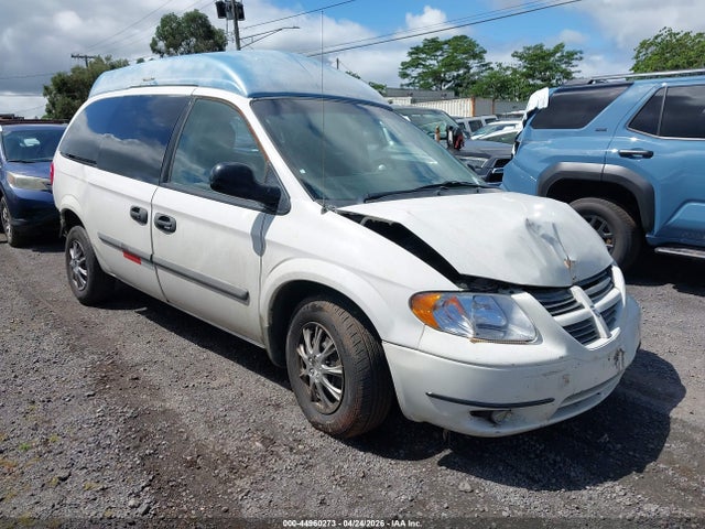 Salvage Dodge Grand Caravan Image