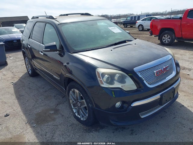 Salvage GMC Acadia Image