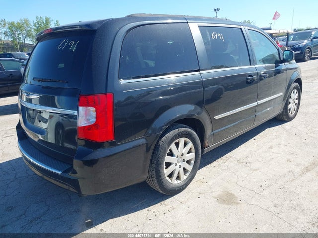 Chrysler Town & Country Touring-l