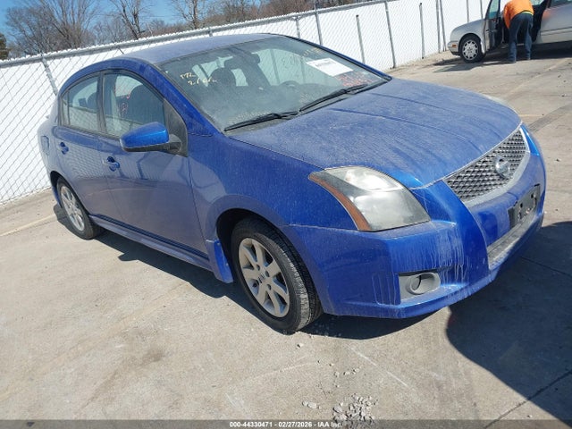 Salvage Nissan Sentra Image