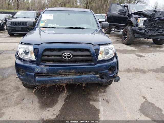 Toyota Tacoma Base V6