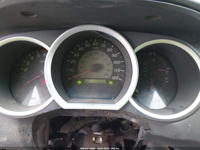 Toyota Tacoma Base V6
