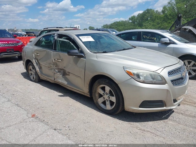 Salvage Chevrolet Malibu Image