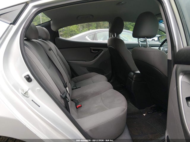 Hyundai ELANTRA Se