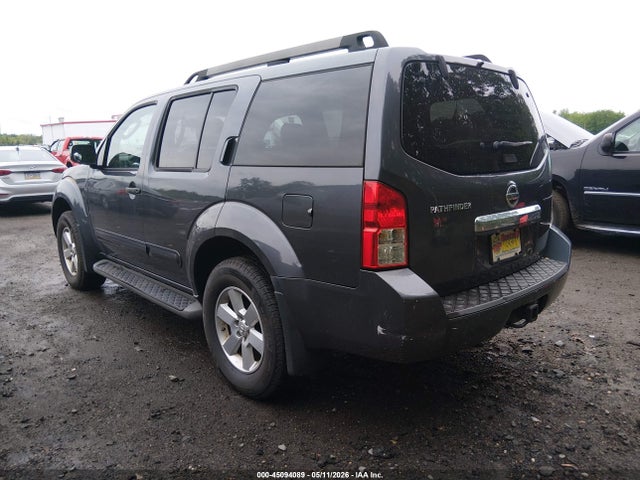 Nissan Pathfinder Sv