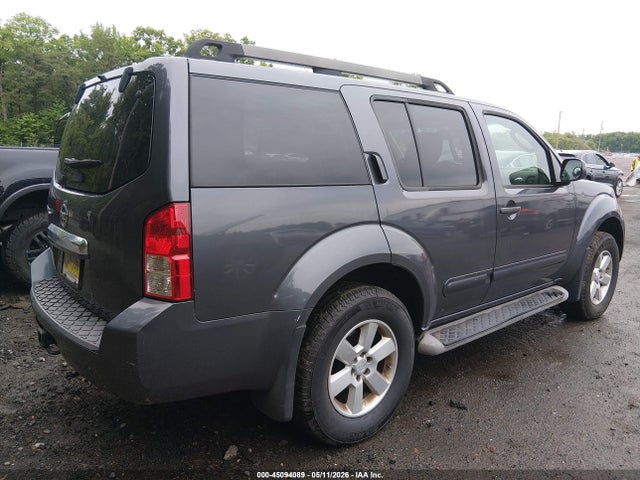 Nissan Pathfinder Sv