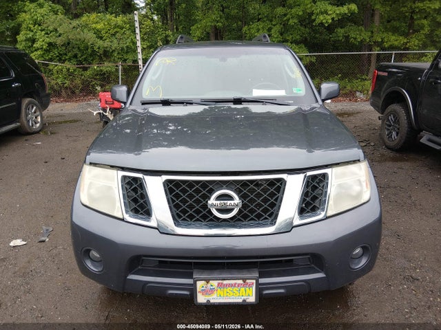 Nissan Pathfinder Sv