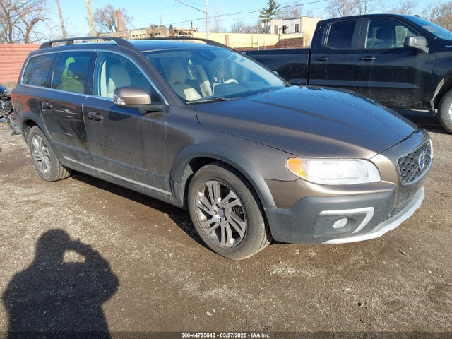 Salvage Volvo XC70 Image