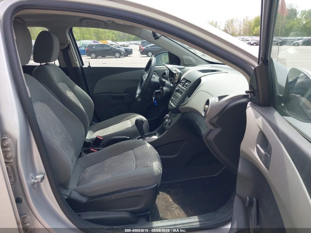 Chevrolet Sonic Ls Auto