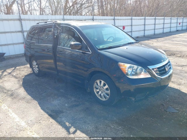 Salvage Honda Odyssey Image
