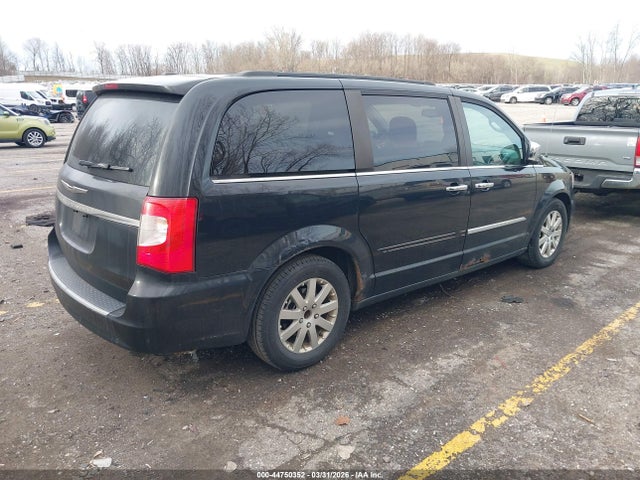 Chrysler Town & Country Touring-l